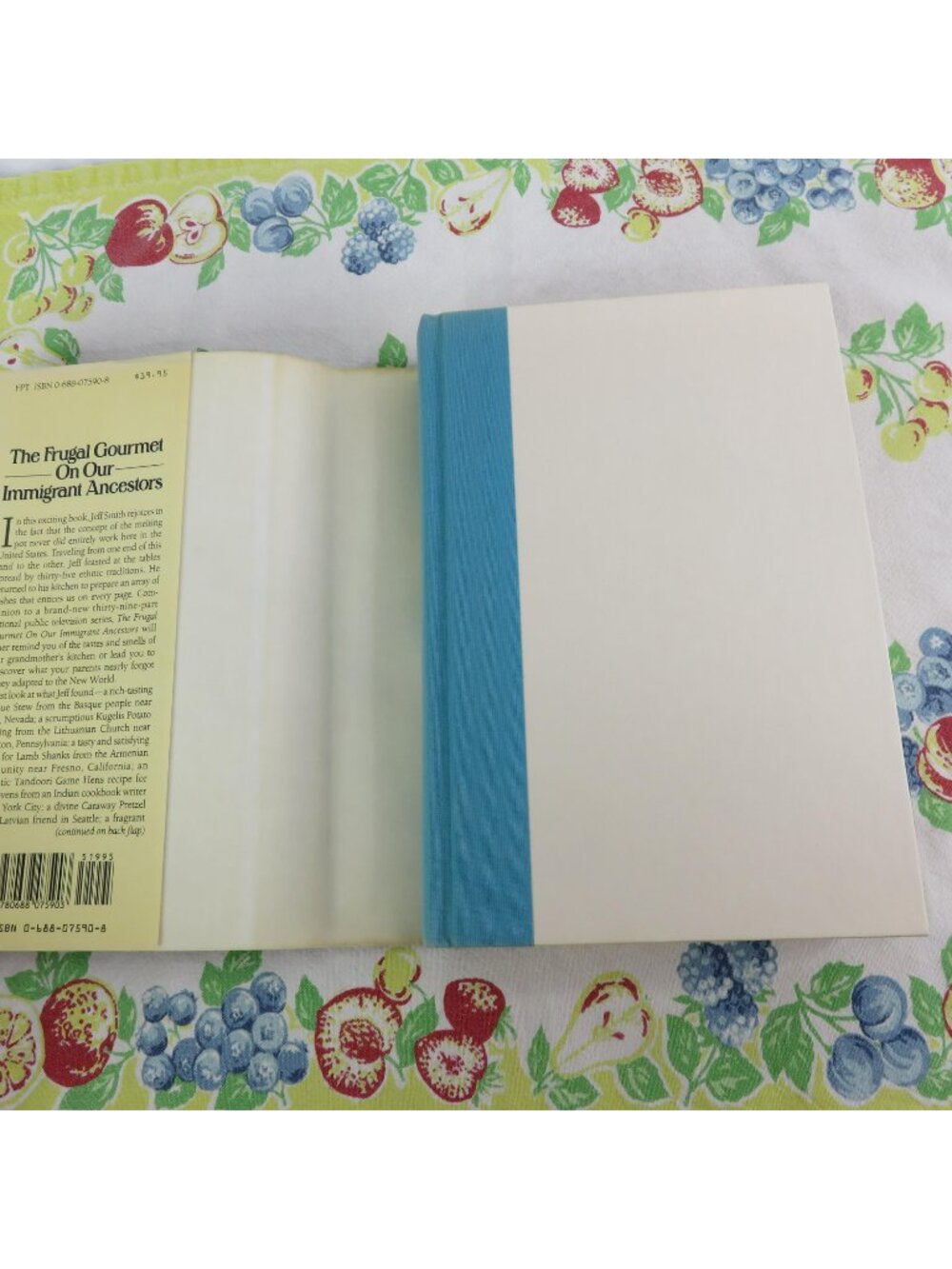 The Frugal Gourmet on Our Immigrant Ancestors Cook Book 1990 1st Ed Foreign - Picture 2 of 10